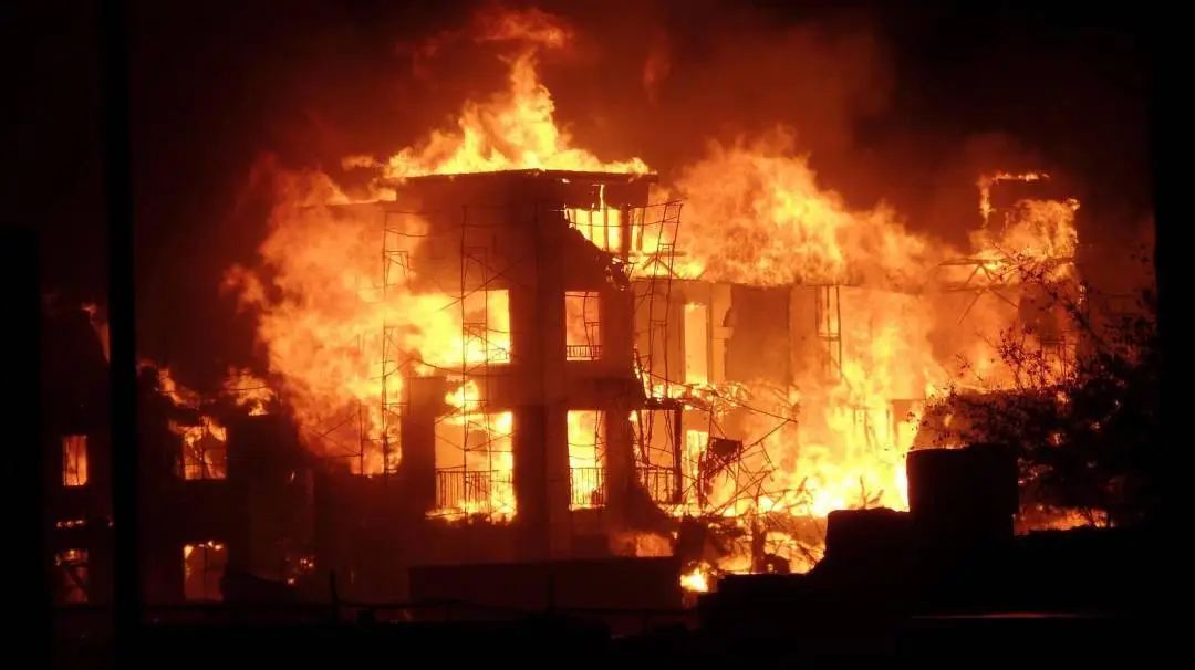 1739341203760895.jpg 44.jpg